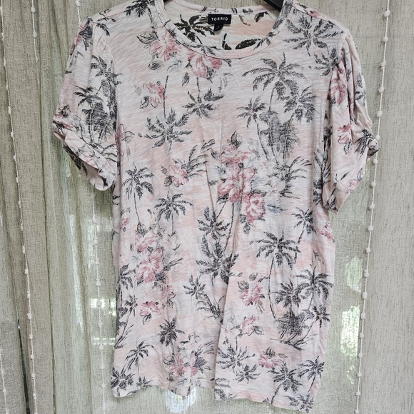 Torrid Pink Floral Women's Top - Picture 1 of 5